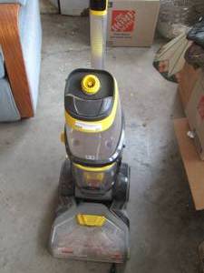 lot 164 image: Bissell carpet cleaner