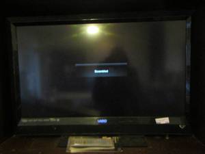 lot 183 image: VIZIO TELEVISION  W REMOTE