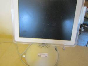 lot 184 image: Apple iMac computer