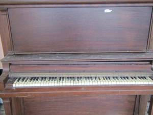 lot 211 image: Upright Piano