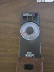 lot 272 image: quartz metronome