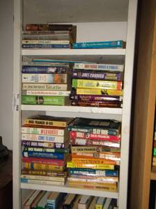 lot 328 image: large lot of books