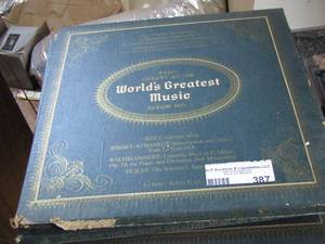 lot 387 image: worlds greatest music books