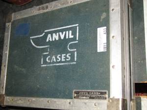lot 433 image: anvil cases