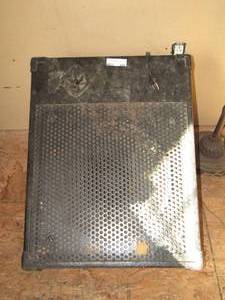 lot 455 image: large speaker no name