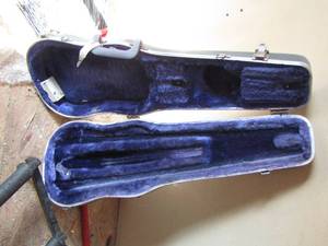 lot 457 image: empty violin case