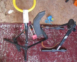 lot 467 image: GUITAR stands