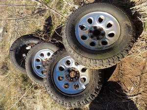 lot 542 image: tires - lt24575r7 x 4 - 25575r17 x 1