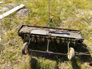 lot 551 image: lawn aerator