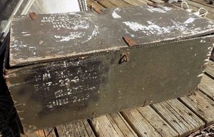 lot 564 image: military foot locker