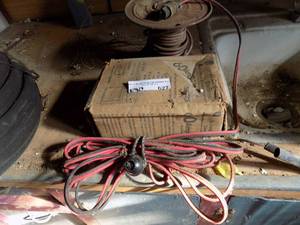 lot 627 image: BREAKER BOX  & ELECTRIC WIRE