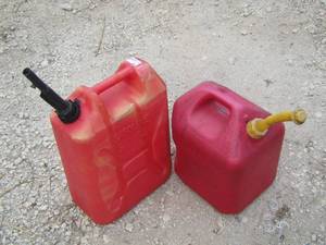 lot 91 image: qty 2 gas cans