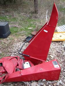lot 12 image: VARIOUS  SHOOTS & BASE FOR A WOOD CHIPPER