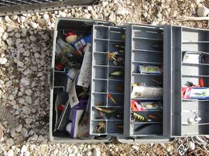 lot 167 image: TACKLE BOX WITH VARIOUS FISHING LURES
