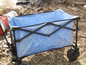 lot 176 image: Blue  COLLAPABLE WAGON