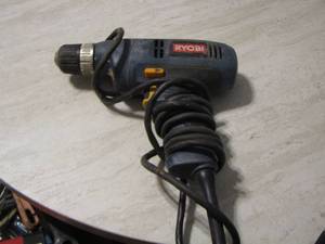 lot 90 image: ryobi electric drill