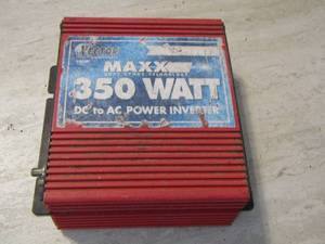 lot 71 image: Vector maxx 350 watt dc to ac power inverter