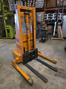 lot 1 image: Rol-Lift PMD Series Powered Stacker w Fresh Batteries