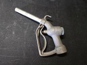 lot 17 image: Vintage EBW 402 Aluminum Gas Pump Nozzle