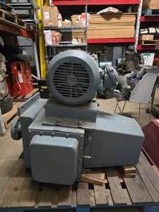 lot 45 image: Reliance 25HP Motor w Attached 151 Gear Reduction Box Assembly
