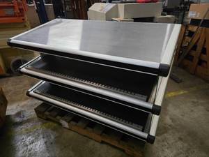 lot 49 image: Hatco Foodservice GR2DS-48D Glo-Ray Merchandising Warmer