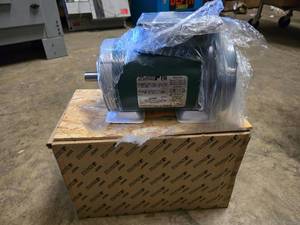 lot 15 image: NEW Reliance P14G9256H Motor 1 HP 3-Phase 1725 RPM