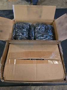 lot 93 image: Lot of Approx 1000 TR413 Steelman Rubber Valve Stems