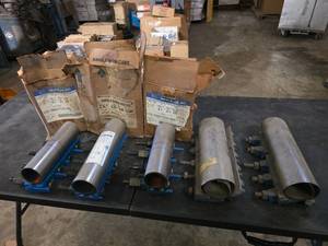 lot 102 image: Lot of 5 Single Band Full Circle Water Pipe Repair Clamps