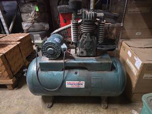 lot 154 image: Manchester Tank 60 Gallon Air Compressor w Doerr 5HP Motor
