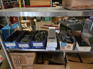 lot 156 image: Lot of Misc Latches & Clamps