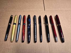 lot 178 image: Lot of 10 Fountain Pens.  Most are Bulow Pens