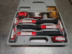 lot 187 image: Pittsburgh Body & Fender Repair Set