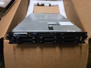 lot 194 image: Dell PowerEdge 2950 Server w Hard Drives