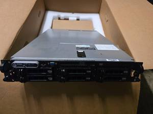 lot 197 image: Dell PowerEdge 2950 Server w Hard Drives