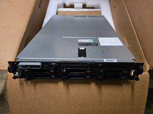 lot 198 image: Dell PowerEdge 2950 Server w Hard Drives