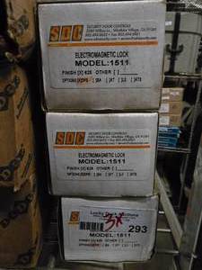 lot 293 image: Lot of 3 SDC Security Door Controls 1511 Magnetic Door Locks