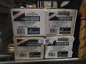 lot 295 image: Lot of 12 Advance Core & Coil M57 Metal Halide Ballast Kits
