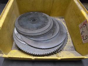lot 318 image: Lot of Approx 50 Assorted Saw Blades