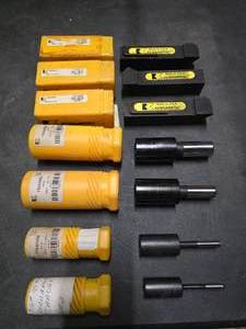 lot 322 image: Kennametal Threading Tool Holders & Axial Adjustment Gages (QUANTITY 7 TOTAL PIECES) (BID IS TIMES THE QUANTITY)