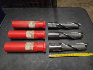 lot 324 image: Minicut International 2 x 9 34 End Mill (QUANTITY 3) (BID IS TIMES THE QUANTITY)