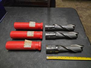 lot 325 image: Minicut International 2 x 9 34 End Mill (QUANTITY 3) (BID IS TIMES THE QUANTITY)