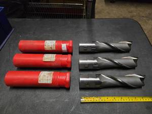 lot 326 image: Minicut International 2 x 9 34 End Mill (QUANTITY 3) (BID IS TIMES THE QUANTITY)