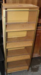 lot 4 image: display cabinet with door