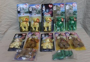 lot 25 image: McDonalds 1999 International Teenie Beanie Baby bears,