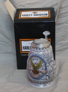 lot 35 image: limited edition Harley-Davidson collectors beer stein from 2000