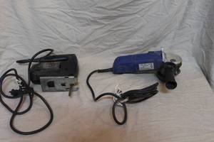 lot 47 image: Black & Decker corded jigsaw.and corded angle grinder,