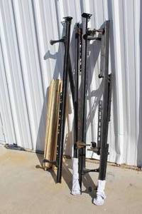 lot 128 image: Yard tools see pictures for details
