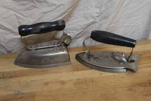 lot 139 image: vintage or antique electric iron, likely dating from the early 20th century.