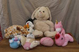 lot 150 image: plushies