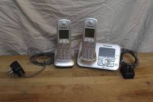 lot 153 image: Cordless phones